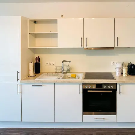 Apartment Cosy 4 With Free Parking, Balcony And Workspace Oberschleissheim