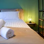 Cosy 4 - Free Parking - Balcony - Workspace Апартаменты Обершлайсхайм