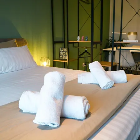 Cosy 4 - Ac - Free Parking - Balcony - Workspace * Oberschleißheim