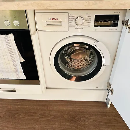 Apartament Cosy 4 With Free Parking, Balcony And Workspace *