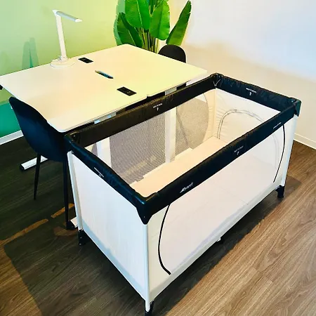 Apartmán Cosy 4 - Ac - Free Parking - Balcony - Workspace *