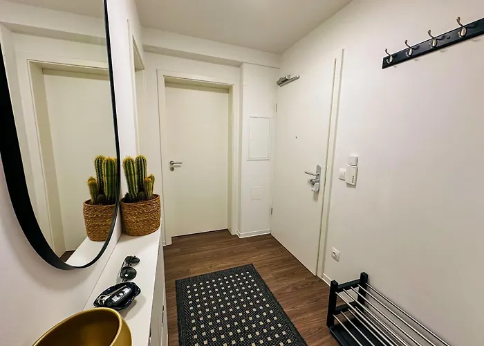 Apartment Cosy 4 - Free Parking - Balcony - Workspace *