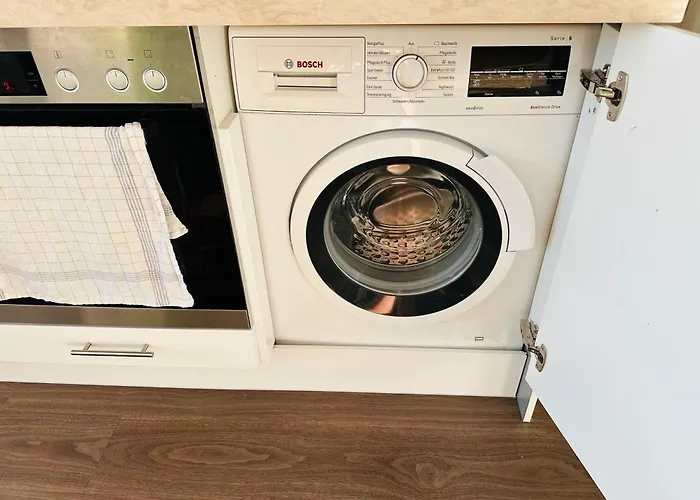 Apartment Cosy 4 - Free Parking - Balcony - Workspace *