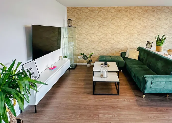 Apartment Cosy 4 - Free Parking - Balcony - Workspace