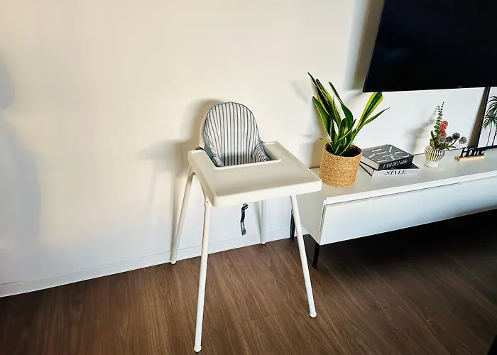 Apartment Cosy 4 - Free Parking - Balcony - Workspace Oberschleissheim